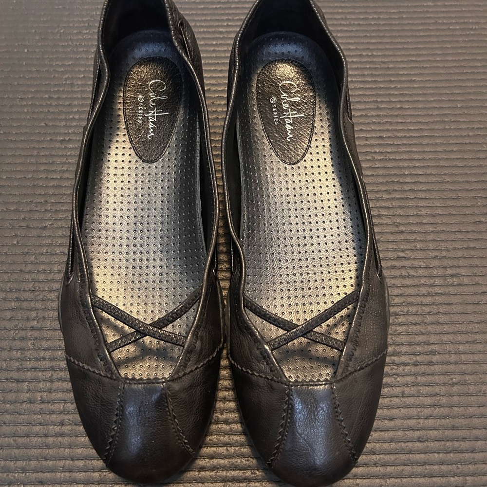 Cole Haan G Series (Nike Air) Black Leather Flats Size 8B
